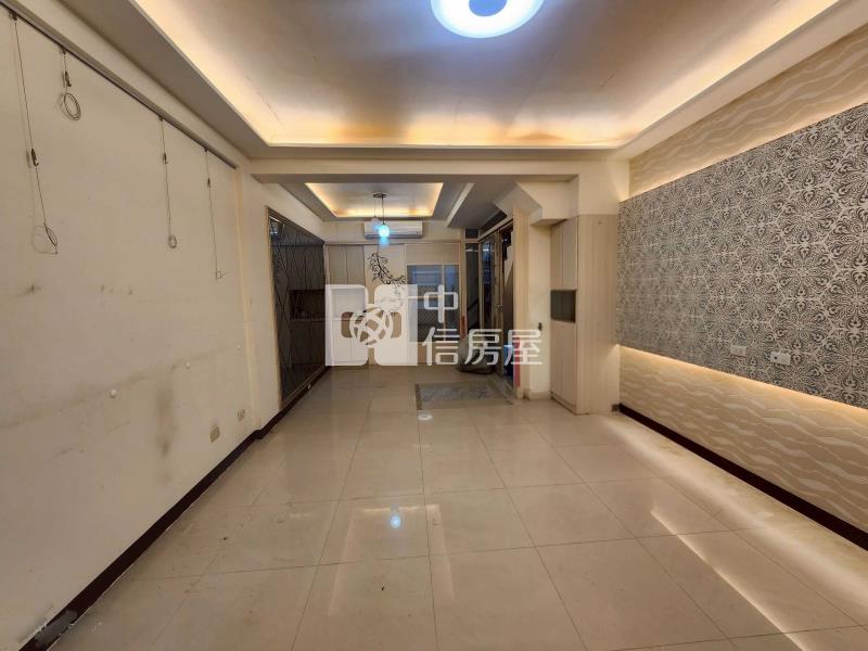 近過嶺電研路透天別墅+車庫停車房屋室內格局與周邊環境