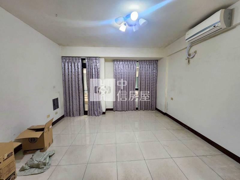 近過嶺電研路透天別墅+車庫停車房屋室內格局與周邊環境