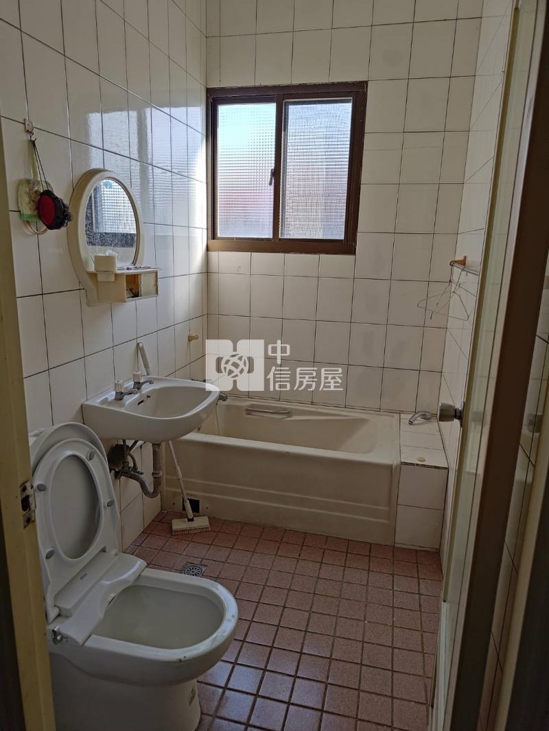 港明中學旁買大地坪送透天厝房屋室內格局與周邊環境