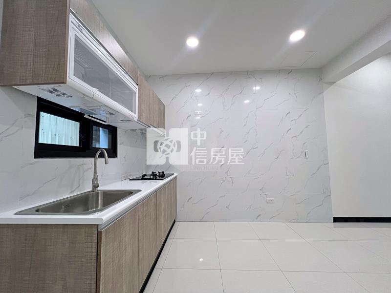 屏東房屋-國稅局美翻精工店住房屋室內格局與周邊環境