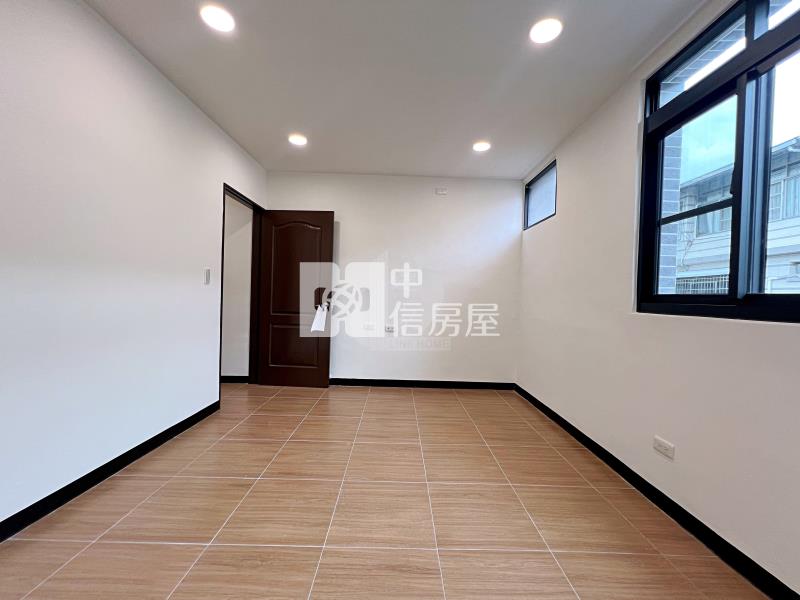屏東房屋-國稅局美翻精工店住房屋室內格局與周邊環境