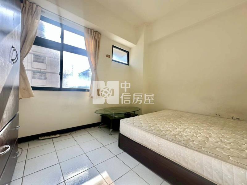 國安國宅朝南大三房房屋室內格局與周邊環境