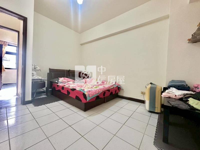 國安國宅朝南大三房房屋室內格局與周邊環境