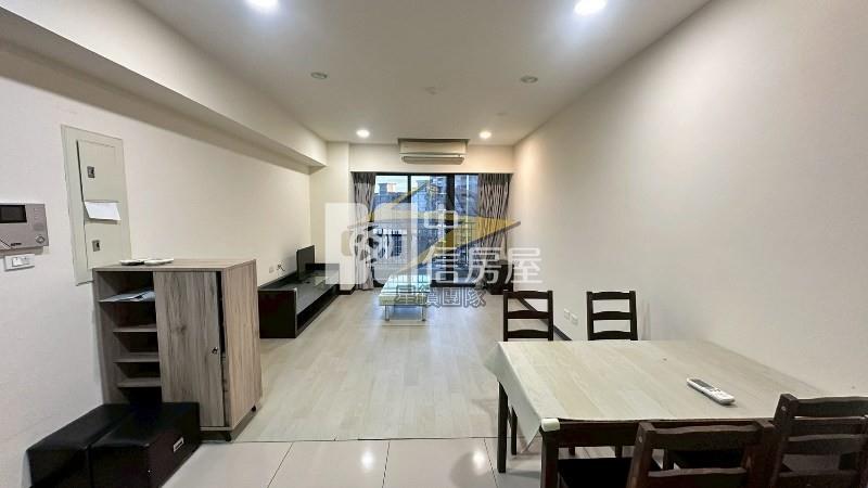 【星鑽】高鐵站前大3房車前後陽台房屋室內格局與周邊環境