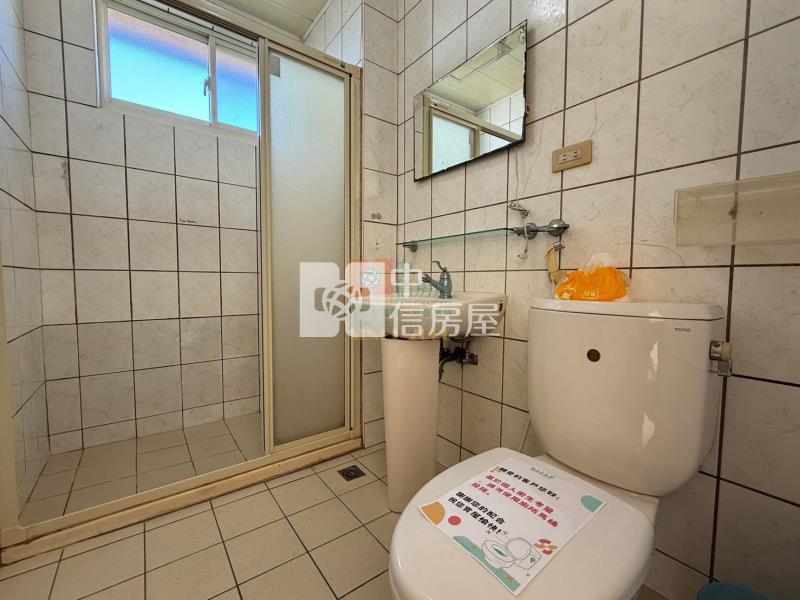 園區四房平車景觀戶房屋室內格局與周邊環境