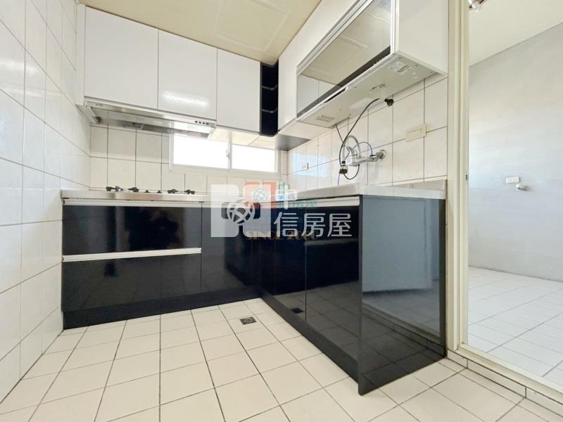 園區四房平車景觀戶房屋室內格局與周邊環境