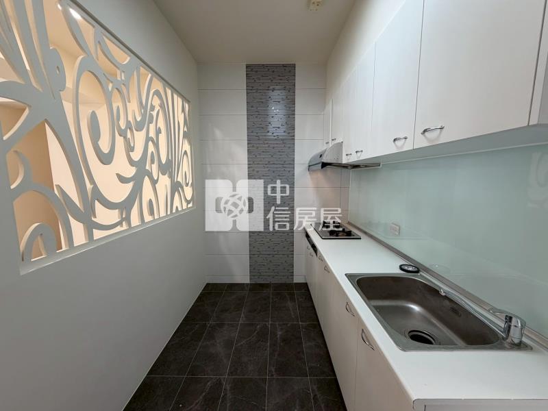 松竹商圈金色美邸全新整理大三房房屋室內格局與周邊環境