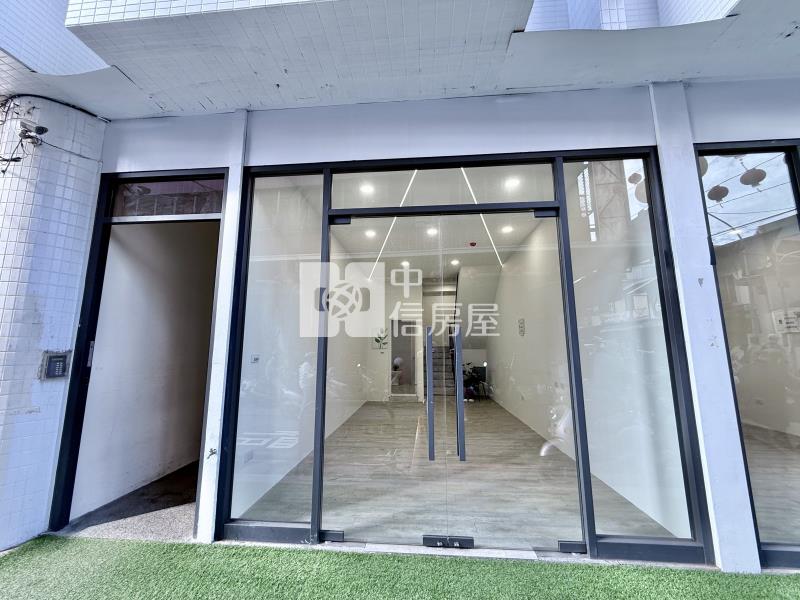 太平市場家樂福滿滿人潮|全新屋況3層樓使用空間大 網美店面A房屋室內格局與周邊環境