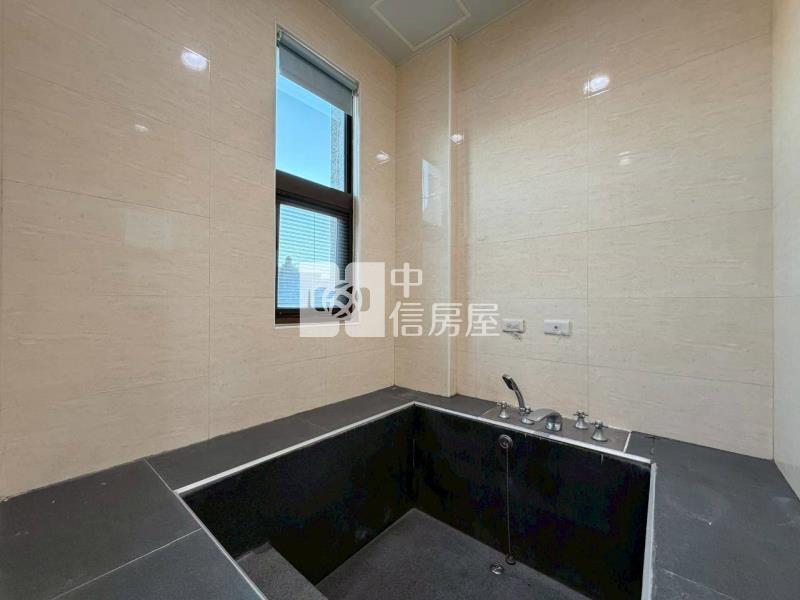 G-22優泉小鎮邊間美透天房屋室內格局與周邊環境