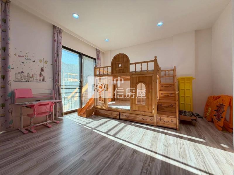 G-22優泉小鎮邊間美透天房屋室內格局與周邊環境