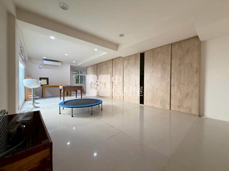 G-22優泉小鎮邊間美透天房屋室內格局與周邊環境