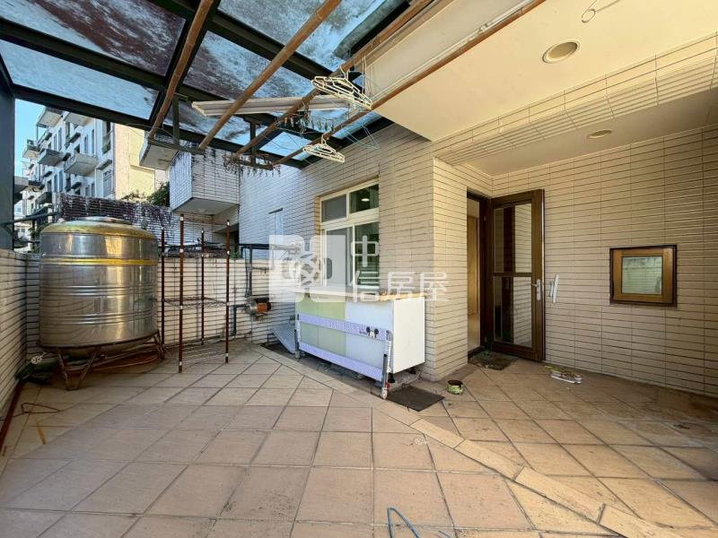 G-22優泉小鎮邊間美透天房屋室內格局與周邊環境