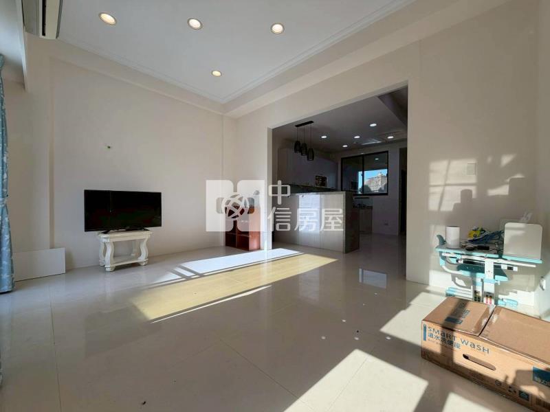 G-22優泉小鎮邊間美透天房屋室內格局與周邊環境