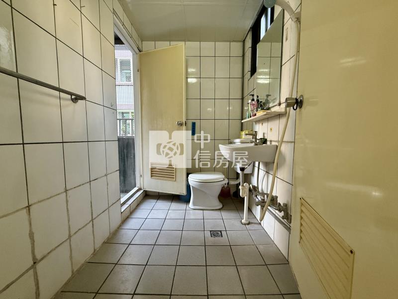 公益商圈｜SOGO｜草悟道｜稀有二樓美寓房屋室內格局與周邊環境