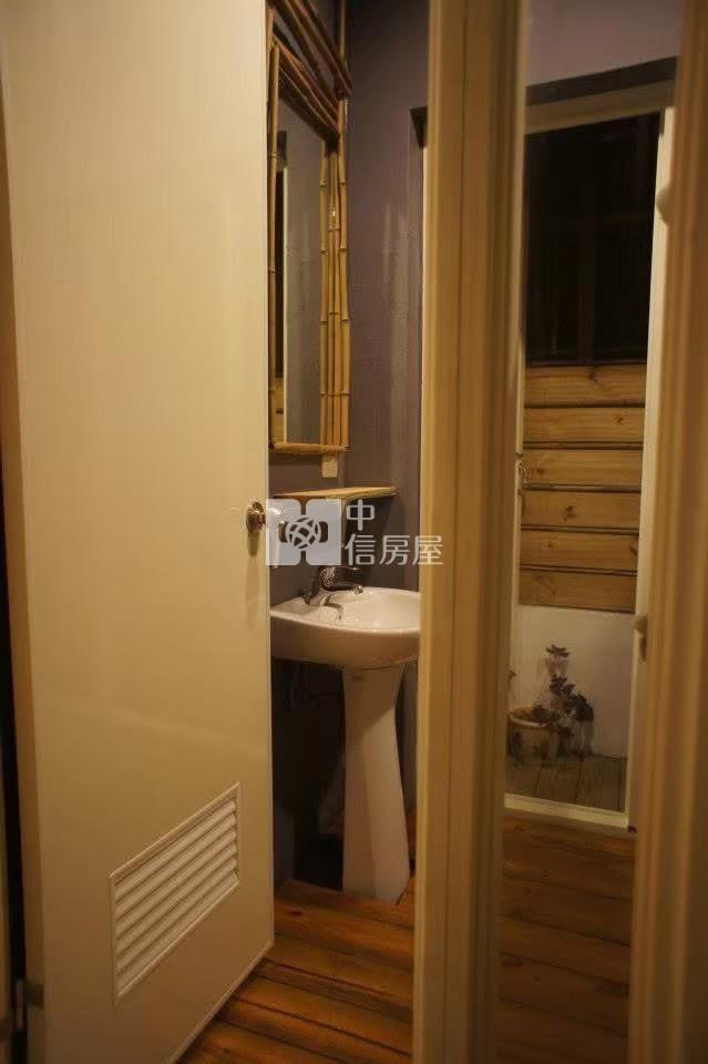 親親影城角間黃金收租透店房屋室內格局與周邊環境