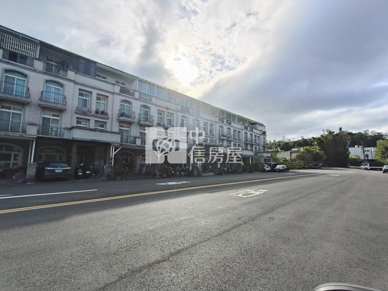 前院別墅房屋室內格局與周邊環境