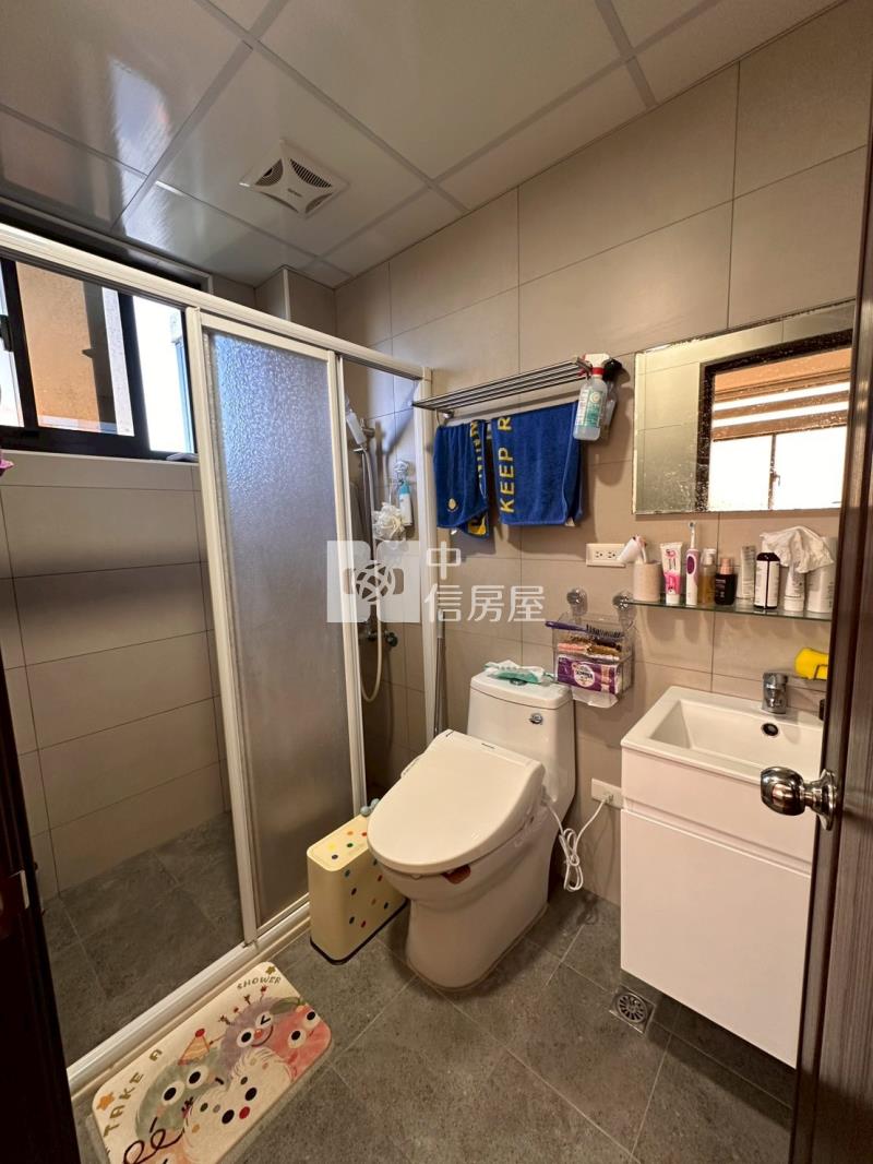 龍岡三年屋!!2+1房車房屋室內格局與周邊環境