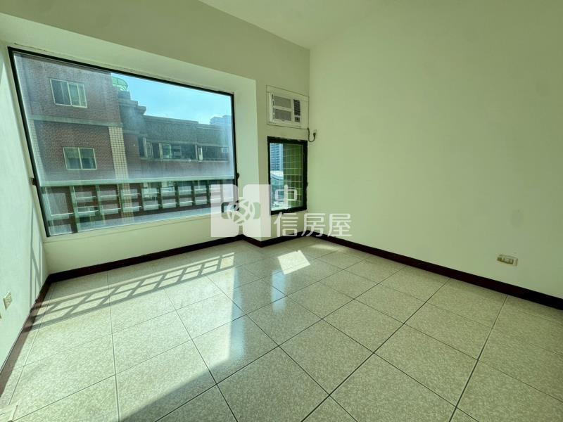 【陽光綠意】捷運南屯站 - 陽光綠意採光美三房房屋室內格局與周邊環境