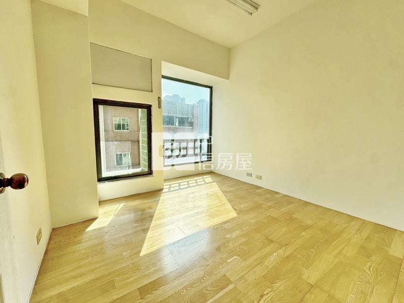 【陽光綠意】捷運南屯站 - 陽光綠意採光美三房房屋室內格局與周邊環境