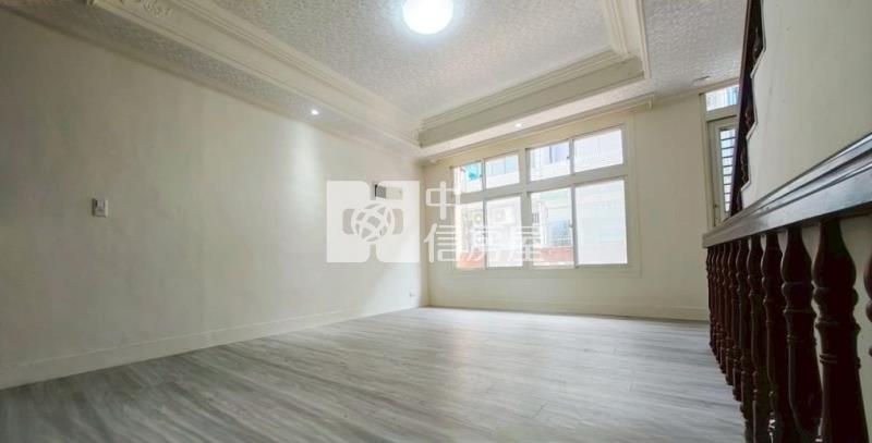 平鎮新光路整新美透天(中信卓越團隊)房屋室內格局與周邊環境