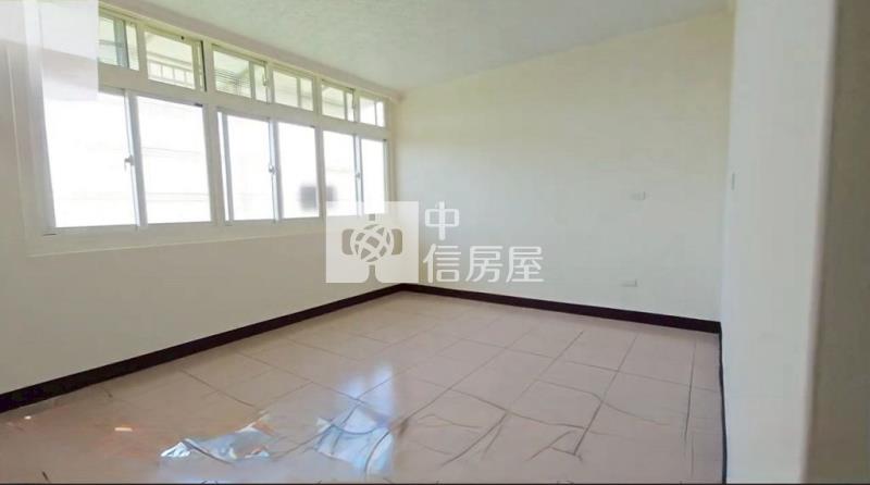 平鎮新光路整新美透天(中信卓越團隊)房屋室內格局與周邊環境