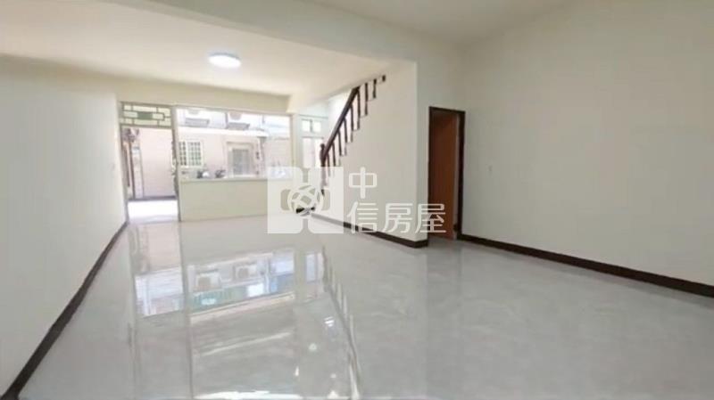 平鎮新光路整新美透天(中信卓越團隊)房屋室內格局與周邊環境