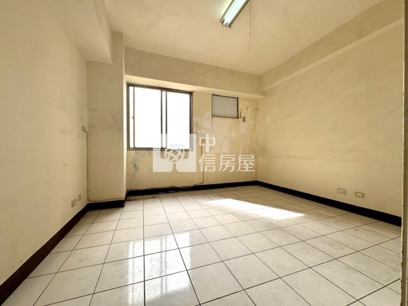 南投綠景三房平車華廈房屋室內格局與周邊環境