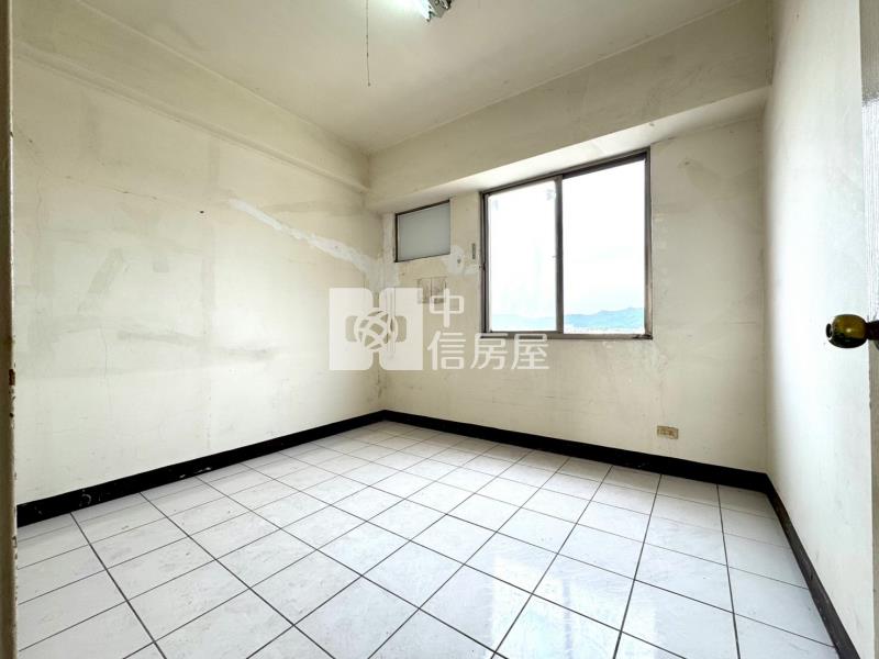 南投綠景三房平車華廈房屋室內格局與周邊環境