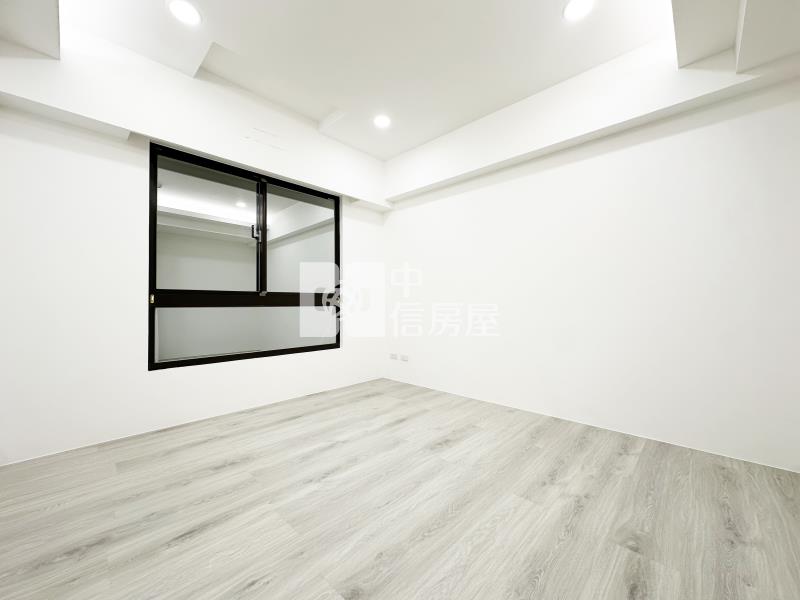 臻愛歐洲2房車房屋室內格局與周邊環境