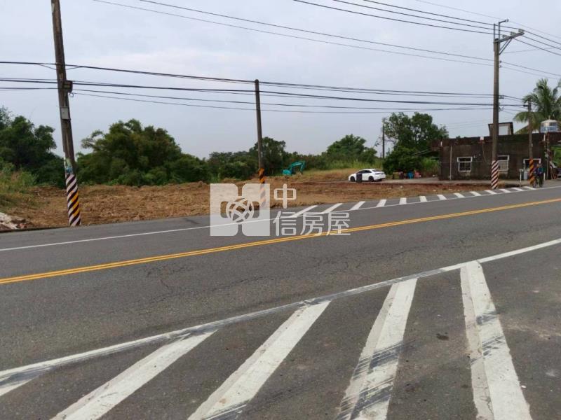 關廟深坑持分2.8分美農地(需合併後分割)房屋室內格局與周邊環境