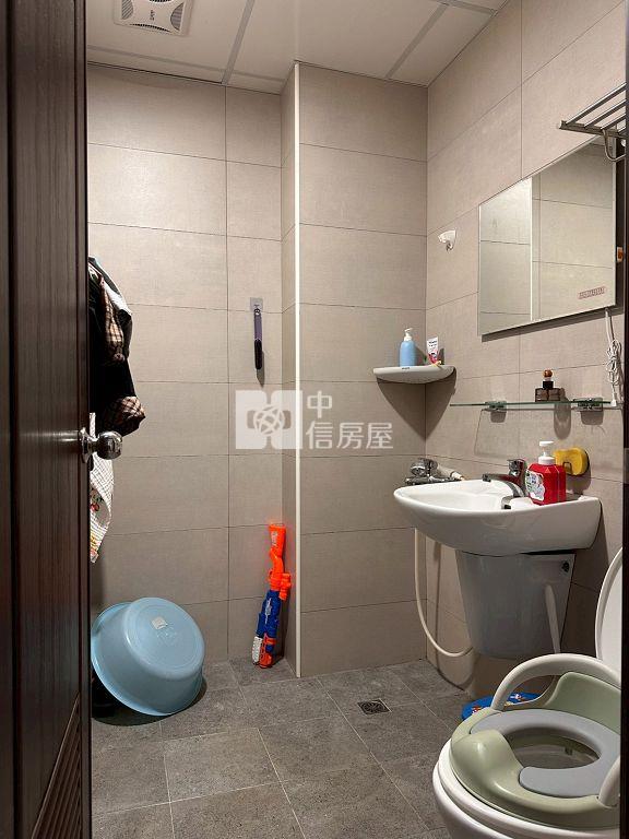 龍岡圓環2+1房車(中信卓越團隊)房屋室內格局與周邊環境