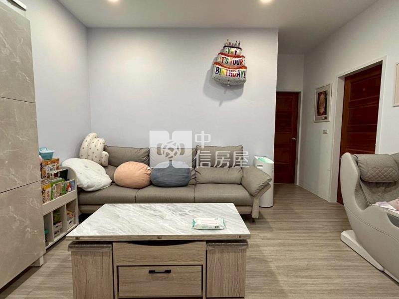 龍岡圓環2+1房車(中信卓越團隊)房屋室內格局與周邊環境