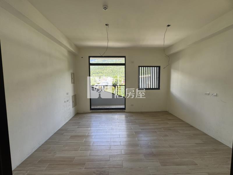 A6-12關山市區獨棟別墅房屋室內格局與周邊環境