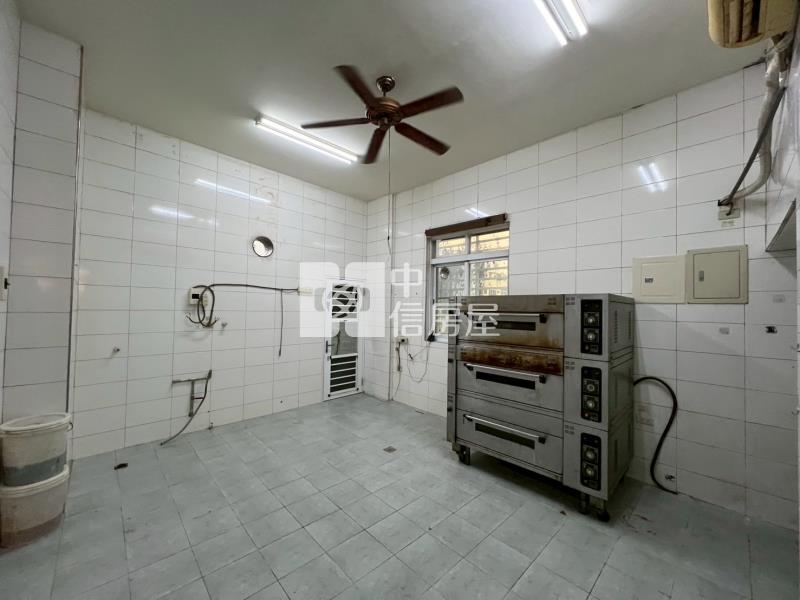 萬丹鬧區透天房屋室內格局與周邊環境