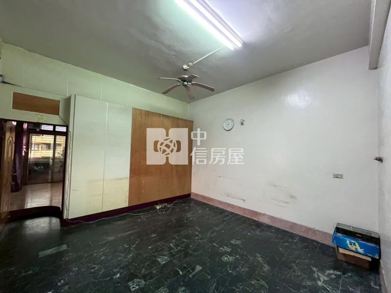 萬丹鬧區透天房屋室內格局與周邊環境