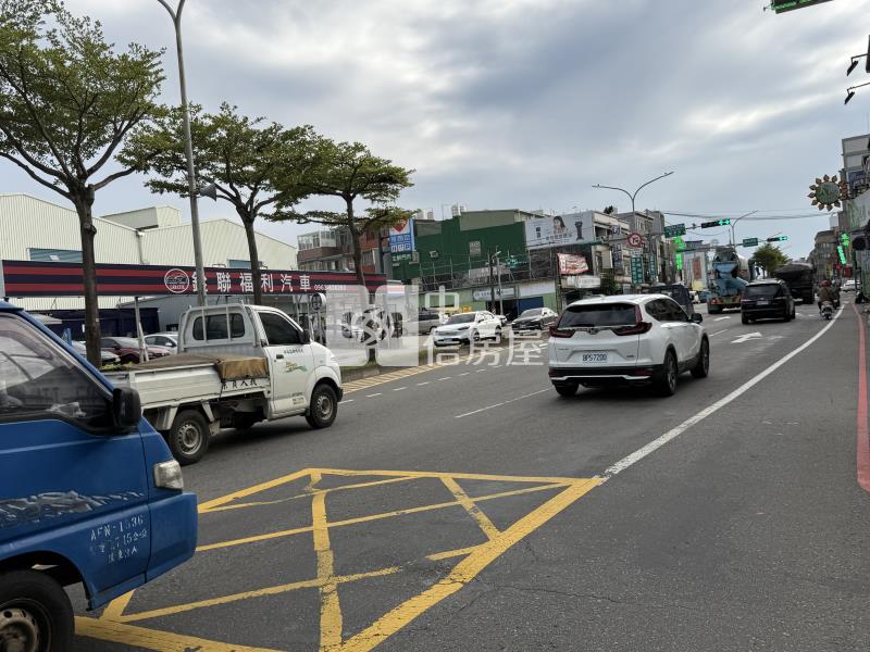 平鎮正中豐路上稀有三角窗店地房屋室內格局與周邊環境