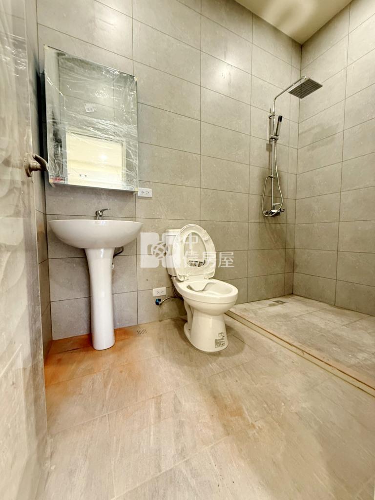 【新世紀】古華飯店整新透天房屋室內格局與周邊環境