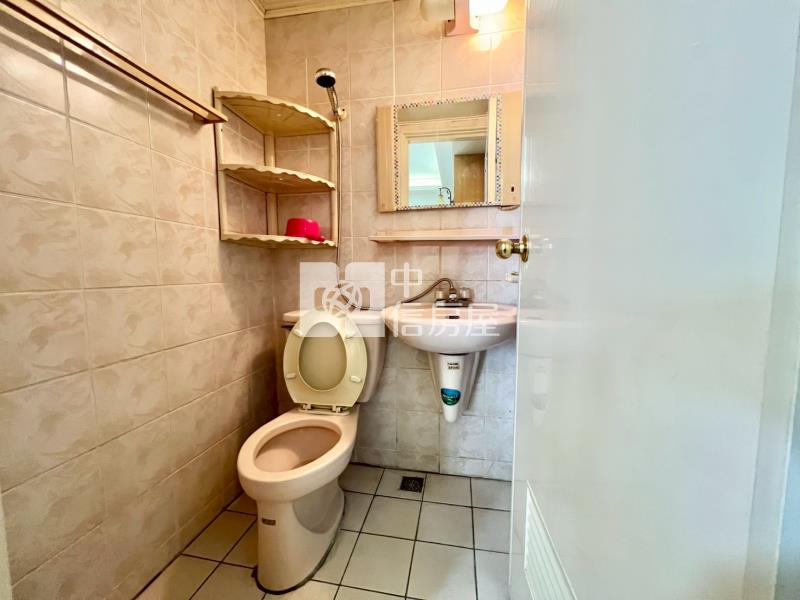 水湳經貿園區大三房平車視野戶房屋室內格局與周邊環境