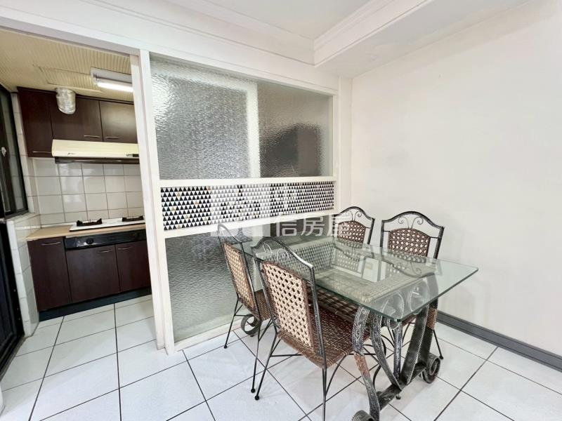 水湳經貿園區大三房平車視野戶房屋室內格局與周邊環境