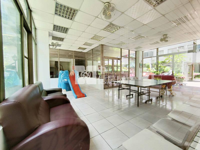 頭家擁抱家園大面寬店面房屋室內格局與周邊環境