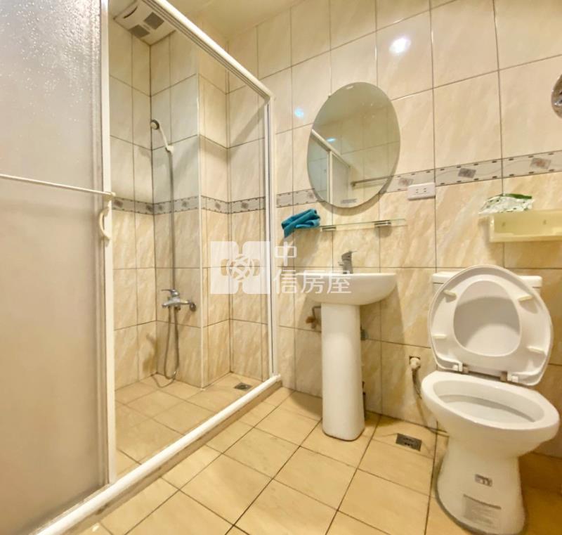 科博館10米路透店房屋室內格局與周邊環境