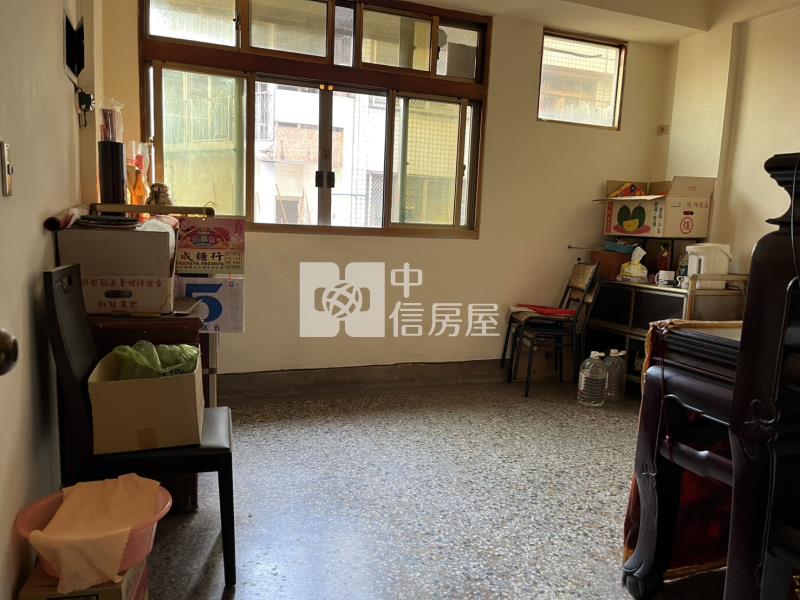 五權站旁臨10米路正4樓透天房屋室內格局與周邊環境