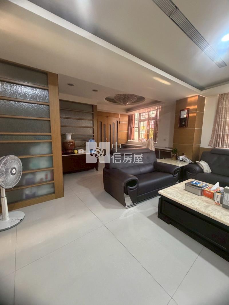 斗六後站黃金三角窗華廈1房屋室內格局與周邊環境