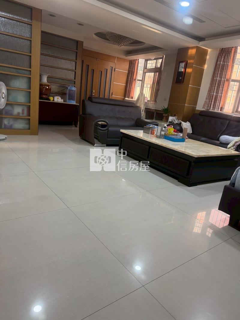 斗六後站黃金三角窗華廈1房屋室內格局與周邊環境