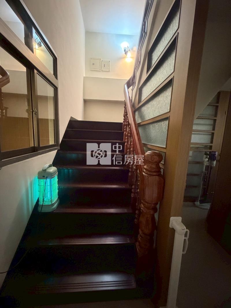 斗六後站黃金三角窗華廈2房屋室內格局與周邊環境