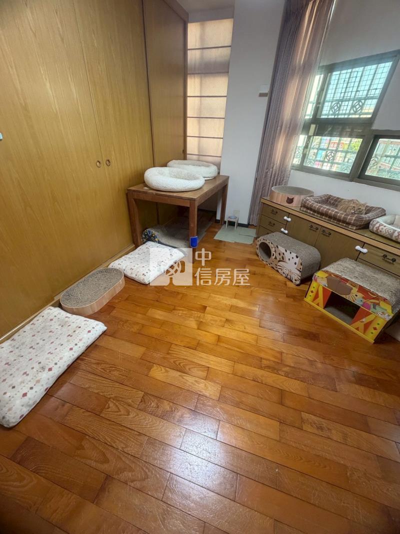 斗六後站黃金三角窗華廈2房屋室內格局與周邊環境