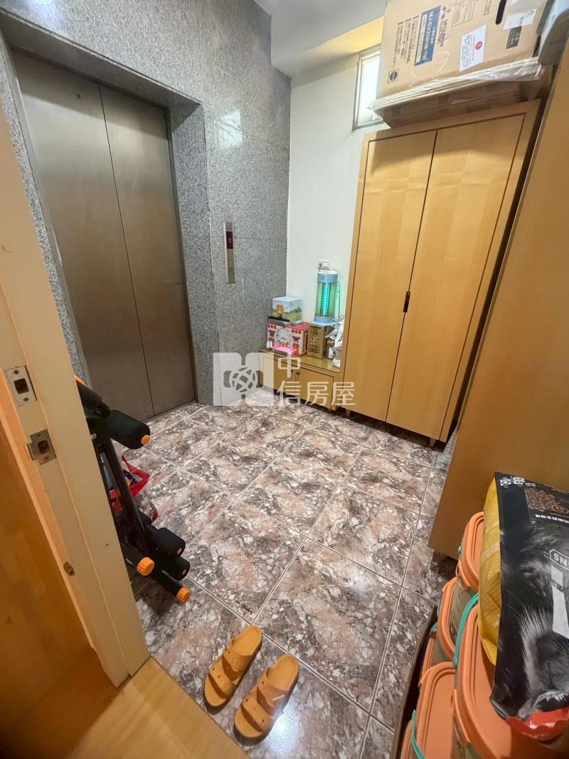 斗六後站黃金三角窗華廈2房屋室內格局與周邊環境