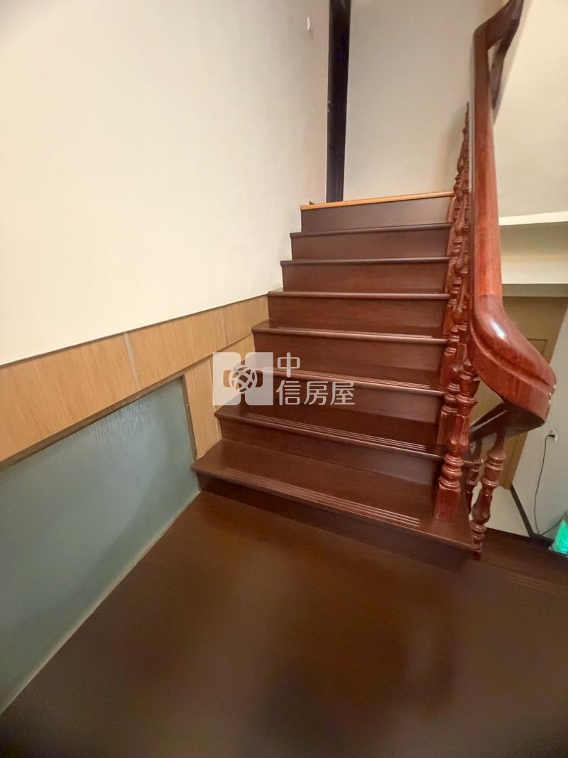 斗六後站黃金三角窗華廈2房屋室內格局與周邊環境