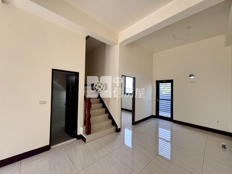 近虎尾高鐵全新臨路雙車孝親美墅房屋室內格局與周邊環境