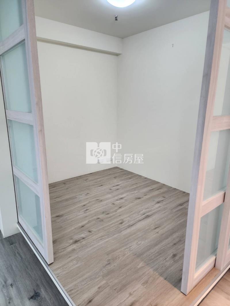 白金漢宮三房平車房屋室內格局與周邊環境